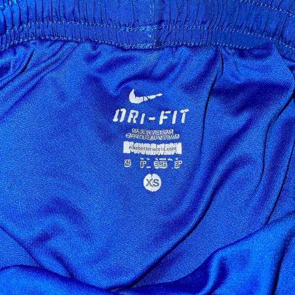 Nike Running Shorts - Picture 3 of 4